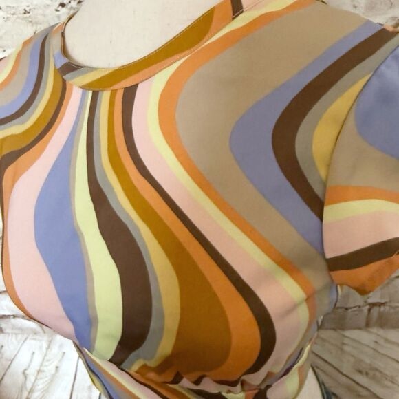 Urban Outfitters retro satin cropped blouse - Picture 3 of 7